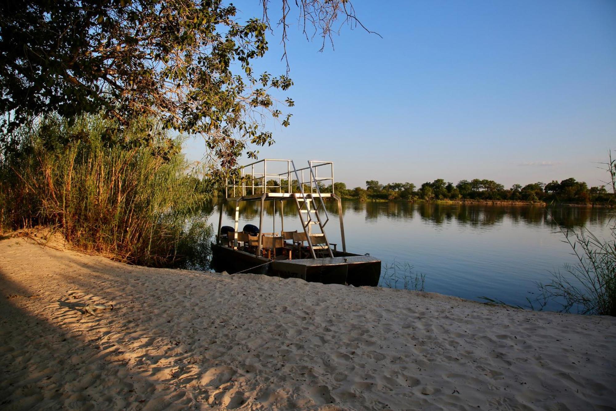 Zambezi Dusk Villa Livingstone Buitenkant foto
