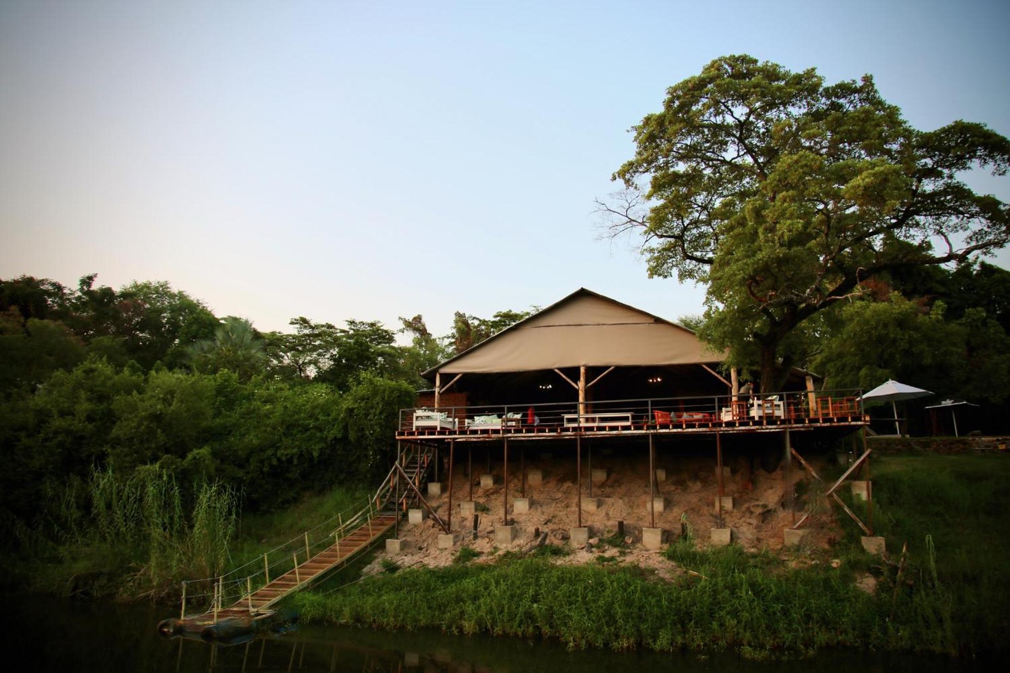 Zambezi Dusk Villa Livingstone Buitenkant foto